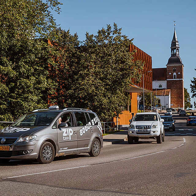 Zip taxi valmiera - izsauc taksi 05